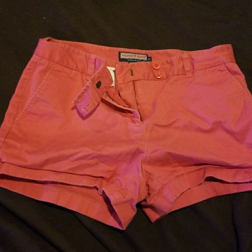 Vineyard vines shorts